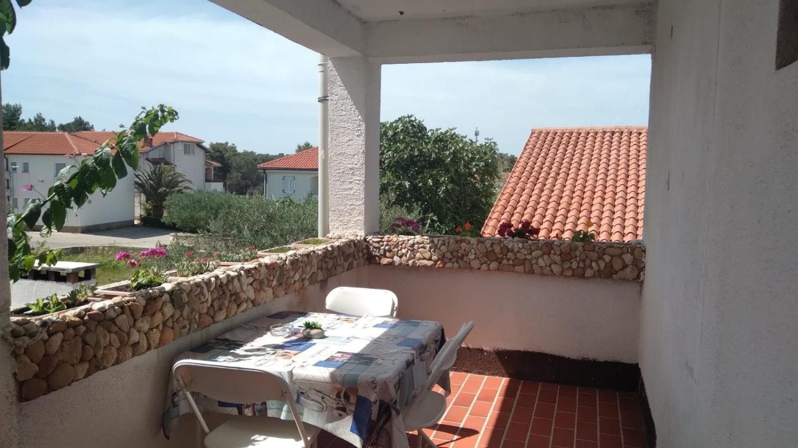 Ferienwohnung Flip - Flop Novalja Exterior foto